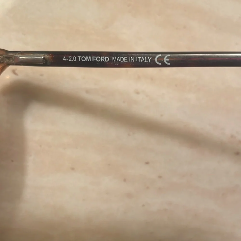 Tom Ford Glasses FT 5636 -B 045 Shiny Transp. Brown, Dark Havana, Rose Gold - Picture 6 of 7